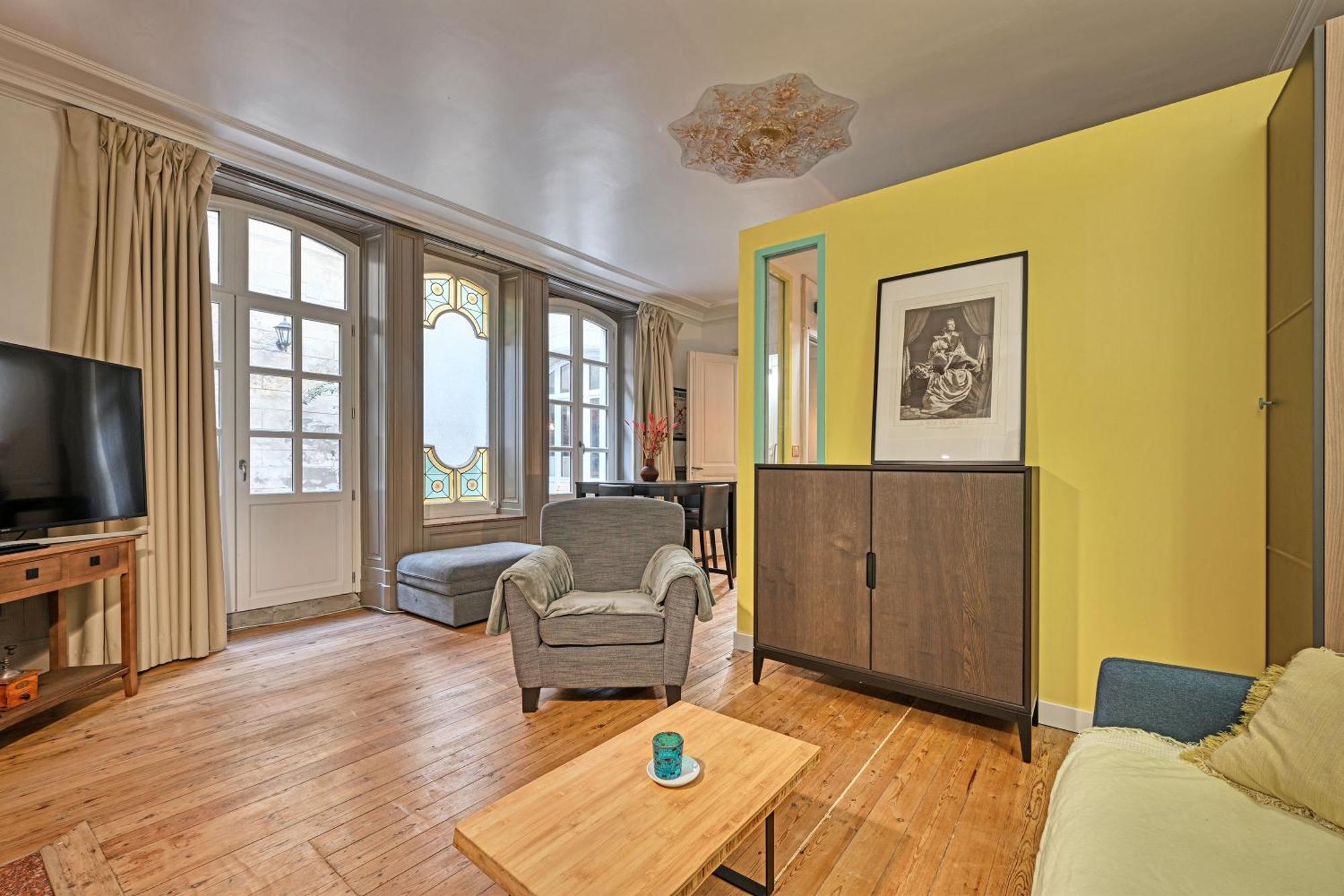 Utopique - 2 Min Palais Des Papes - Wifi - Patio Apartment Avignon